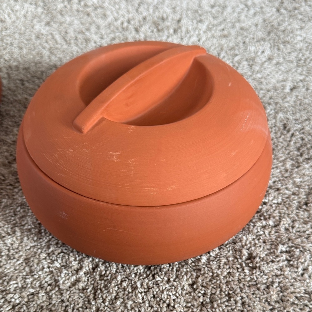 Bortner and Bortner Vintage 1980’s Terracotta Clay Tortilla Warmer with Lid